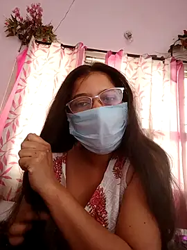 Snapshot of thanusi_2 chatting on 01.11.26 thanusi 2 online show from 01.11.26