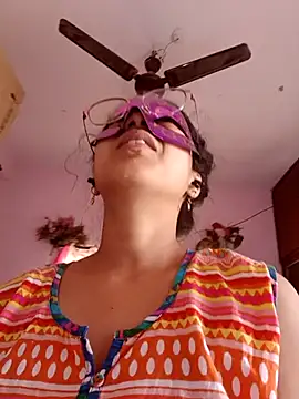 Snapshot of thanusi_2 chatting on 02.08.26 thanusi 2 online show from 02.08.26