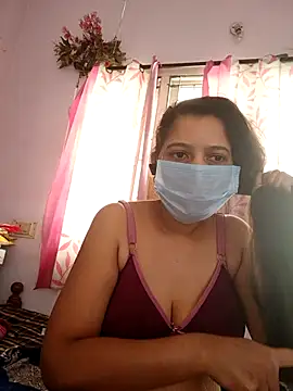 Snapshot of thanusi_2 chatting on 02.14.26 thanusi 2 online show from 02.14.26