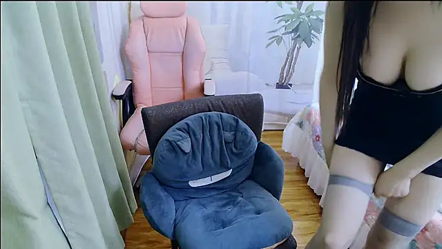 Winnie-01 online show from 04.28.26