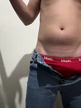 Snapshot of boy_paradise chatting on 02.25.26 boy paradise online show from 02.25.26