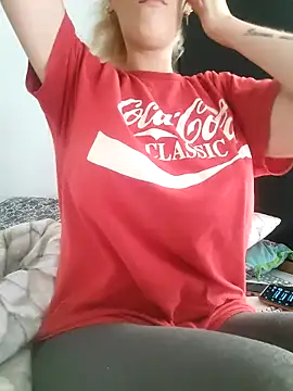 Mila Luciphya online show from 09.15.25