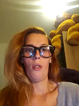 Mila Luciphya online show from 11.27.25