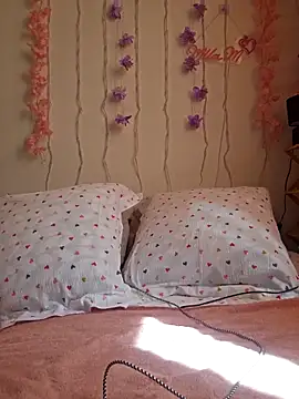 Mila Luciphya online show from 04.11.26