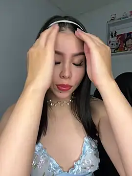 natsu saori online show from 03.13.26