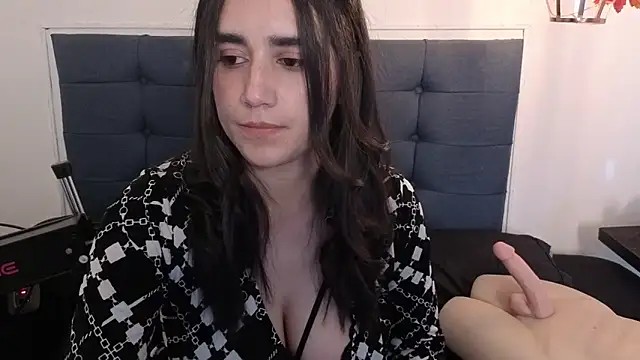 elowen halley1 online show from 09.19.25