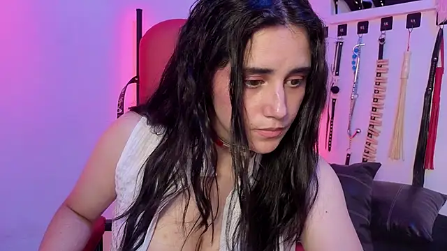 elowen halley1 online show from 03.01.26