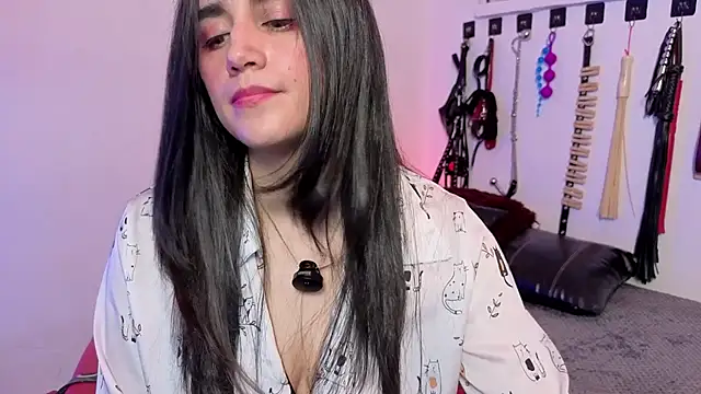 elowen halley1 online show from 04.13.26