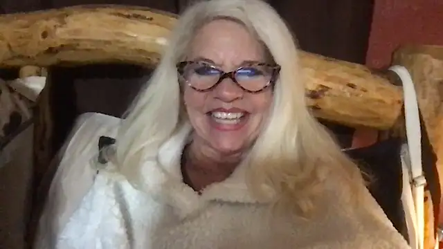 Snapshot of SubMissOlivia chatting on 01.09.26 SubMissOlivia online show from 01.09.26