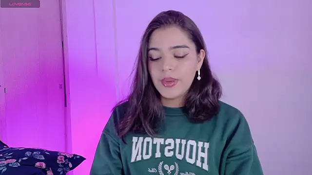 Snapshot of lizzywindsor chatting on 03.02.26 lizzywindsor online show from 03.02.26