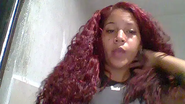 Snapshot of Daila_Lucia chatting on 11.24.25 Daila Lucia online show from 11.24.25