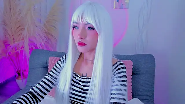 cuteezoe online show from 11.18.25