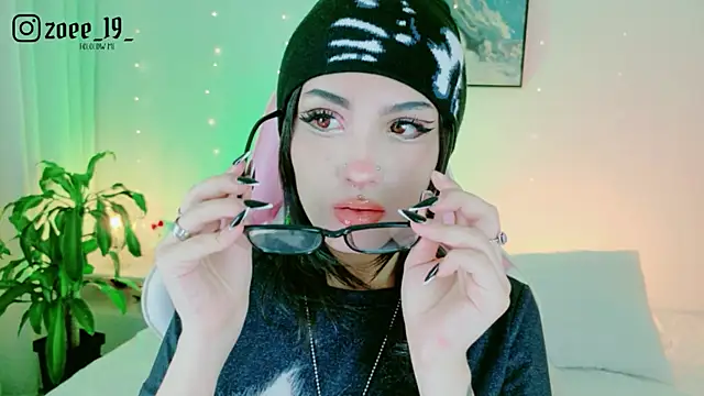 Snapshot of cuteezoe chatting on 05.01.26 cuteezoe online show from 05.01.26