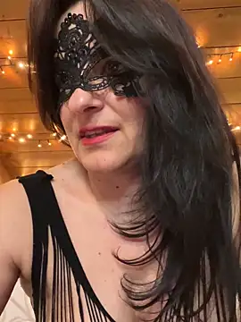 Snapshot of kyliebri chatting on 11.20.25 kyliebri online show from 11.20.25