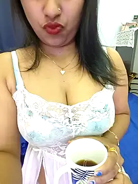 hoty sonali online show from 11.05.25