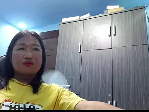 Snapshot of sluttymisuki chatting on 05.23.26 sluttymisuki online show from 05.23.26
