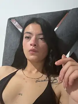 LiaCollings online show from 11.25.25