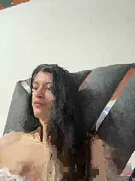Snapshot of LiaCollings chatting on 05.05.26 LiaCollings online show from 05.05.26