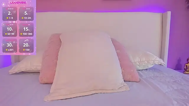 Snapshot of _Saandy chatting on 09.10.25 Saandy online show from 09.10.25