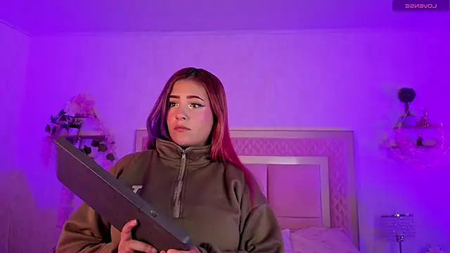 AlanaOdison online show from 10.20.25