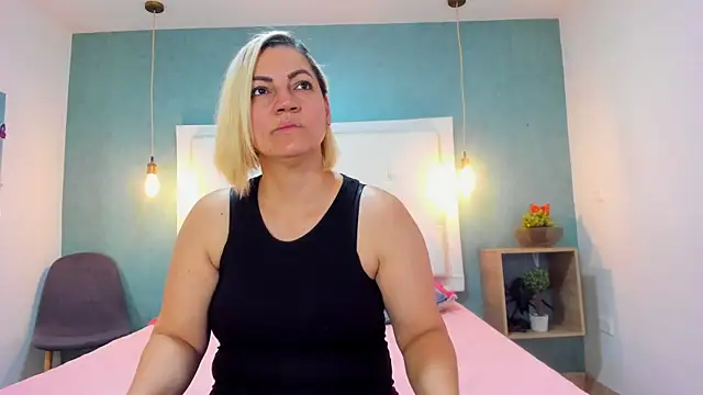 Heidy milf online show from 11.22.25