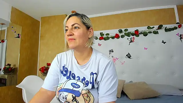 Heidy milf online show from 02.23.26