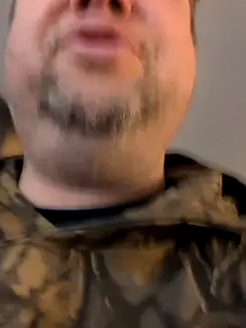 Snapshot of Single_White_Male chatting on 12.20.25 Single White Male online show from 12.20.25