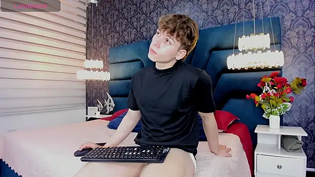 TaylerWhite online show from 02.23.26