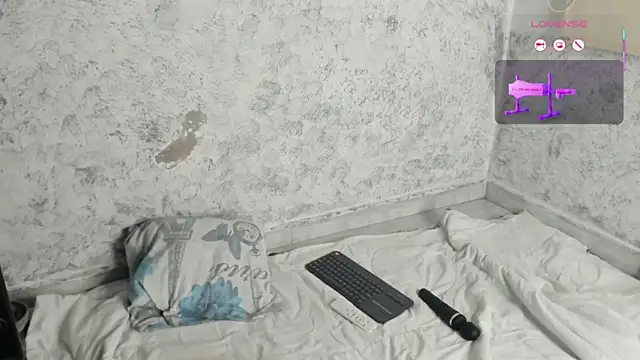 marly charm  online show from 09.24.25