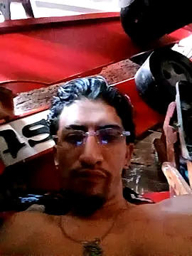 Snapshot of _alexx_69_ chatting on 10.06.25 alexx 69 online show from 10.06.25