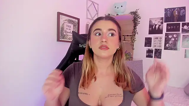 Lana Herondale online show from 09.17.25