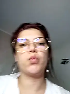 Snapshot of LadyNora chatting on 05.10.26 LadyNora online show from 05.10.26