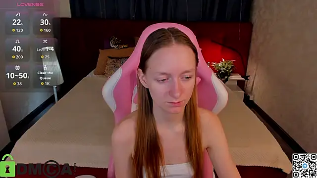 Mia E1fie online show from 11.21.25