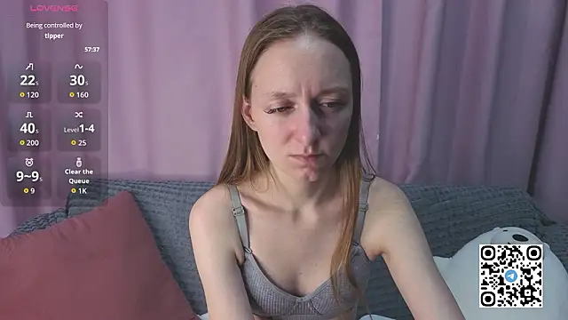 Snapshot of Mia_E1fie chatting on 02.11.26 Mia E1fie online show from 02.11.26