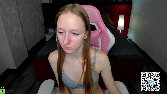 Snapshot of Mia_E1fie chatting on 02.16.26 Mia E1fie online show from 02.16.26