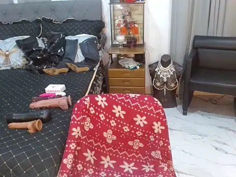 Snapshot of LustfullVelindaks chatting on 02.12.26 LustfullVelindaks online show from 02.12.26