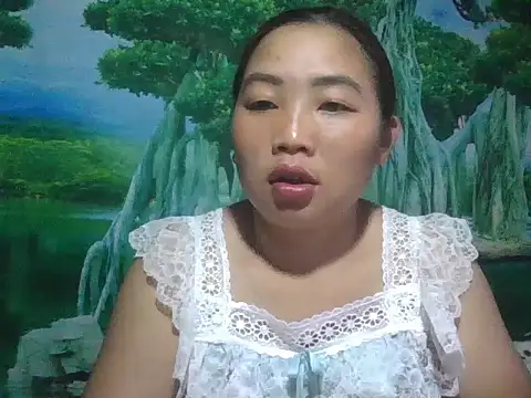 PhamPhung online show from 09.11.25