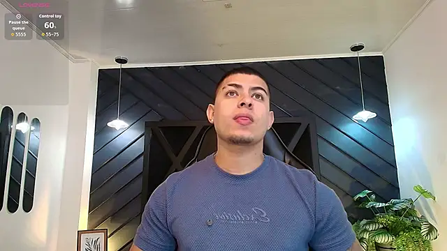 Snapshot of marco_garciia_ chatting on 02.20.26 marco garciia online show from 02.20.26