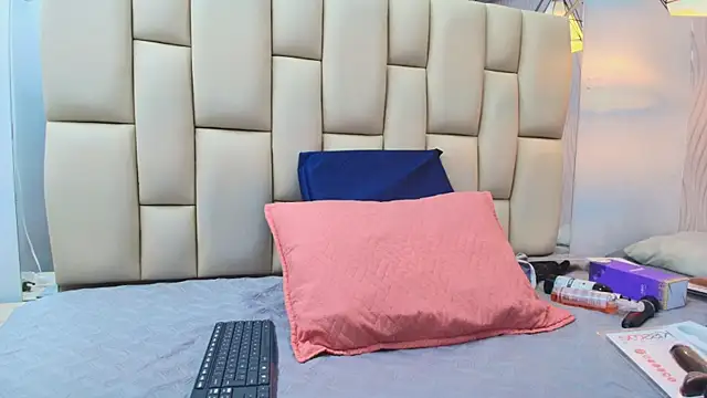 sweet amye online show from 12.21.25