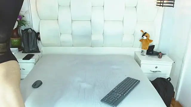 Atley Dolly online show from 11.22.25