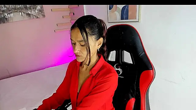 maraiah petit online show from 09.11.25