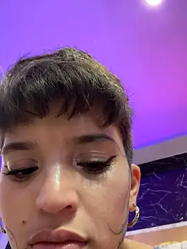 DayanaDG online show from 11.16.25