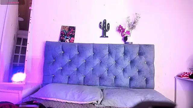 Tommy Lovee online show from 12.03.25