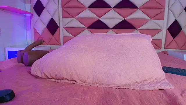 valecastro  online show from 09.26.25