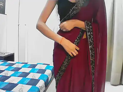 Snapshot of elize__ chatting on 10.03.25 elize   online show from 10.03.25