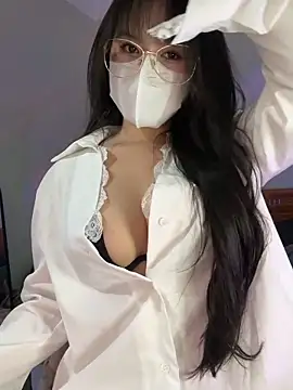 Snapshot of Donna11 chatting on 02.05.26 Donna11 online show from 02.05.26