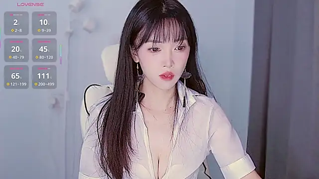 XiaoNana  online show from 10.25.25