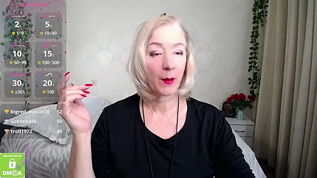 hunters woman online show from 11.01.25