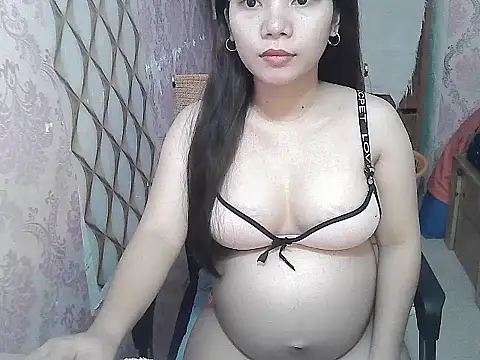 Snapshot of Mypussy4u_29 chatting on 10.19.25 Mypussy4u 29 online show from 10.19.25