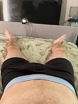 naughtycoupl98 online show from 04.14.26